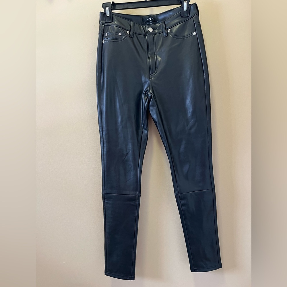 7 For All Mankind Women's Size XS  Faux Leather Pants Black